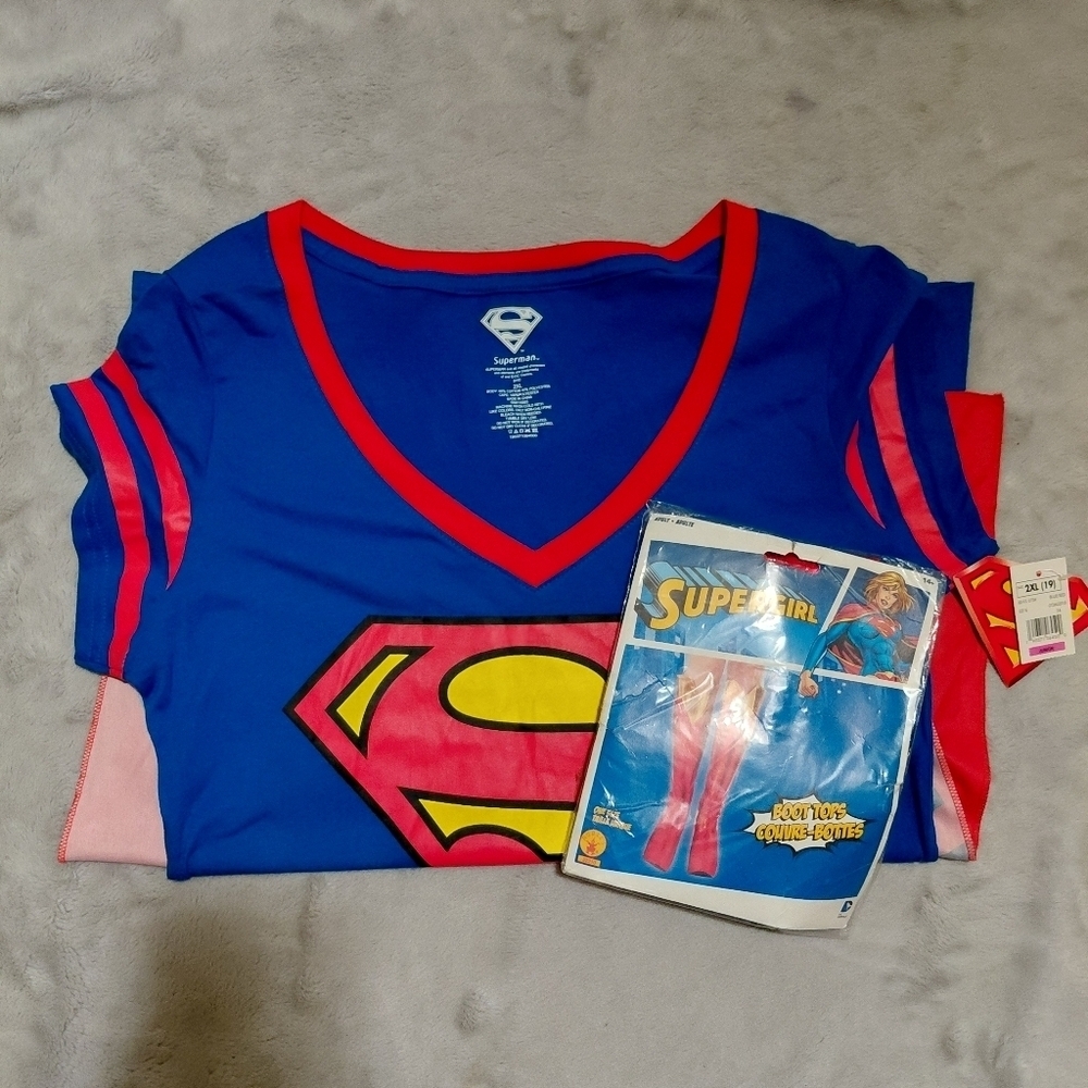 DC Comics Supergirl Halloween Cosplay Superman Shirt Size 2XL & Bootcovers Set